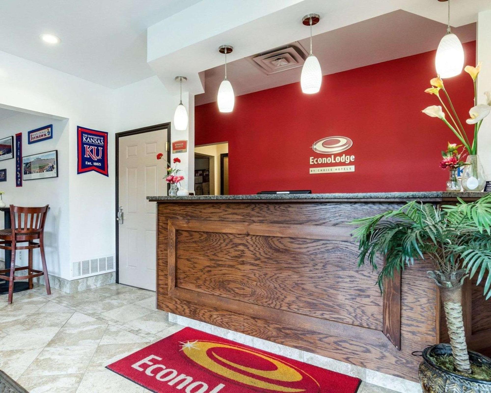 לורנס Econo Lodge University מראה חיצוני תמונה